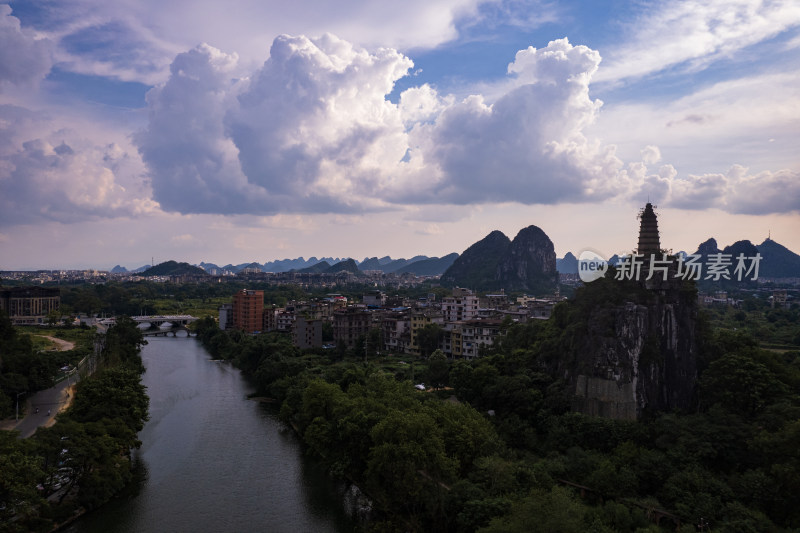 桂林漓江城市风景及自然风光日落晚霞航拍