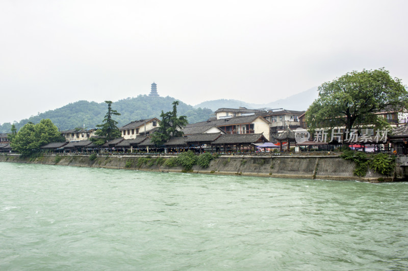 古城建筑河流