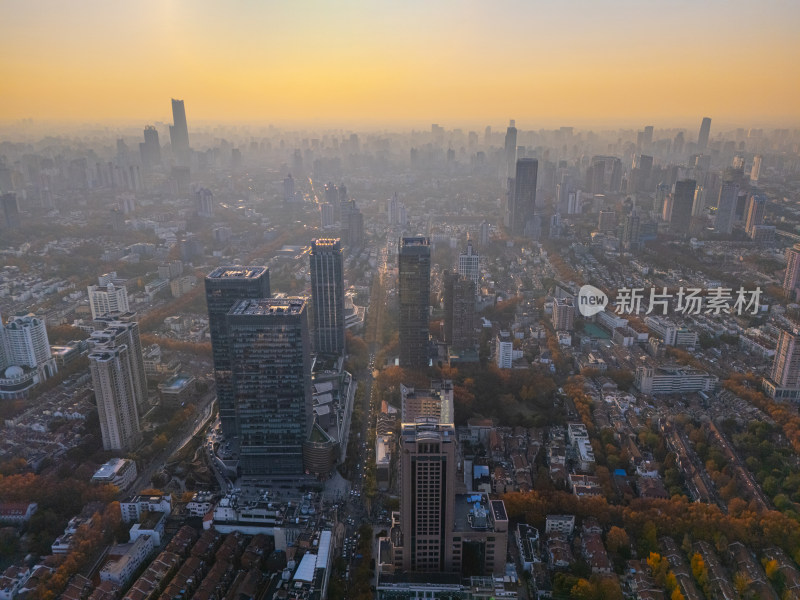 航拍上海市区黄昏美景