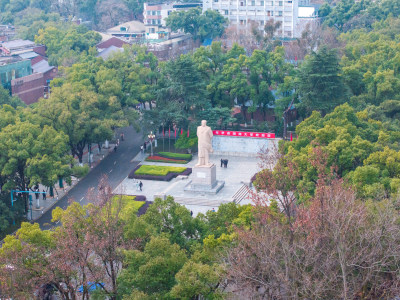 长沙湖南大学东方红广场