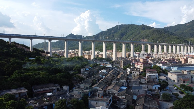 广东东莞：建设中的赣深高铁
