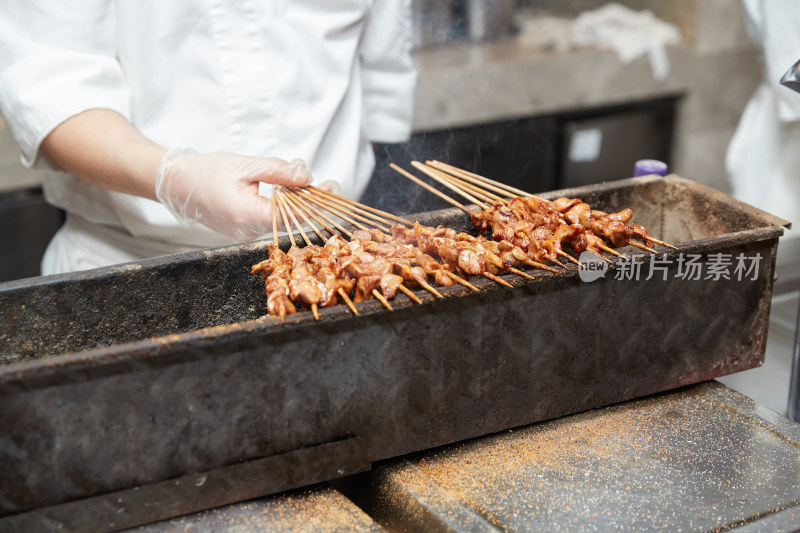 传统烧烤美食烤羊肉串