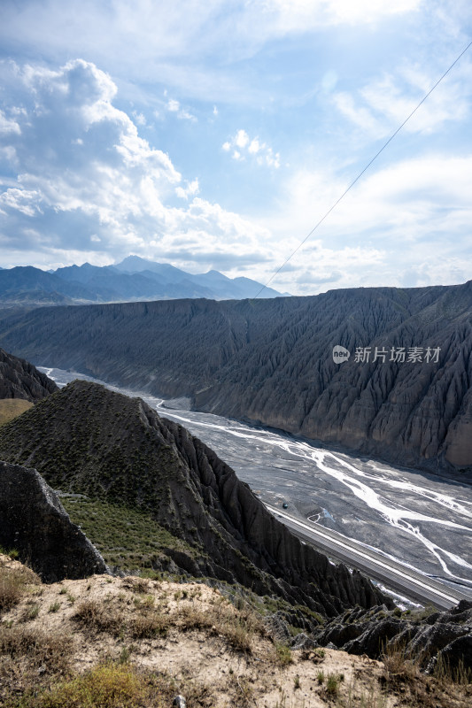 新疆独山子大峡谷