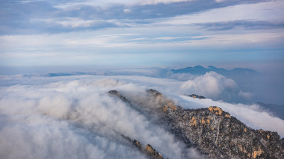 洛阳老君山云海