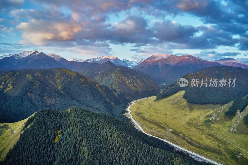 甘肃武威天柱县冰沟河景区