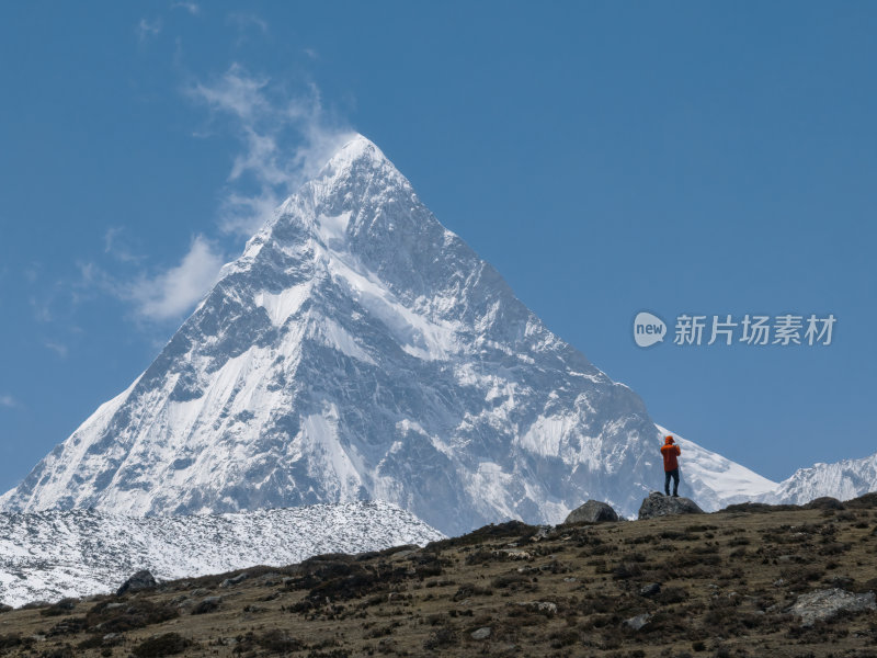 西藏山南洛扎秘境库拉岗日白马林措航拍