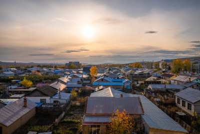 额尔古纳市