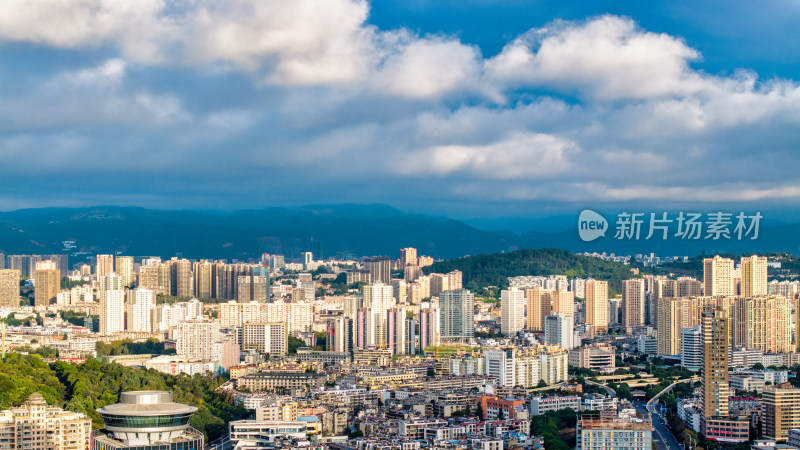 云南昆明主城区高楼清晨航拍