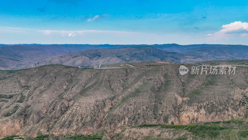 光秃秃的山川西北高原风貌航拍