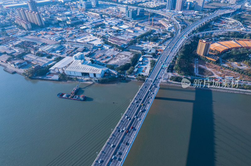 广州珠江东沙桥与城市建筑群航拍全景