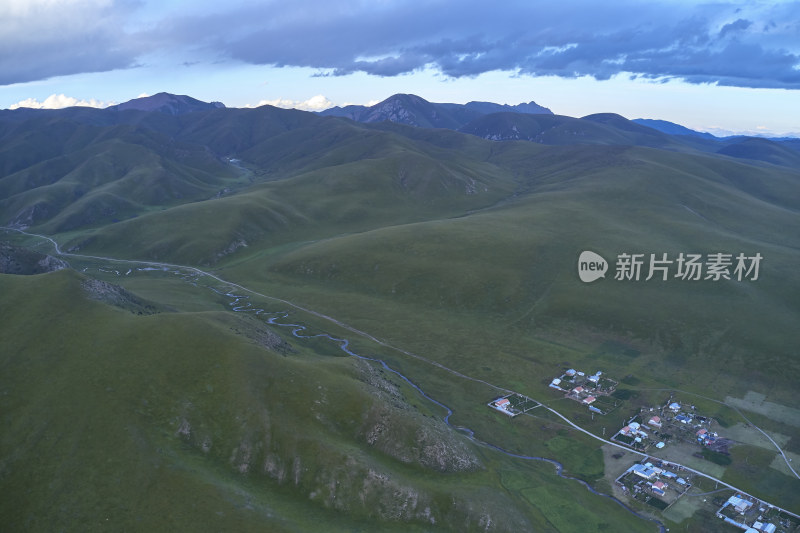 一望无际的若尔盖草原