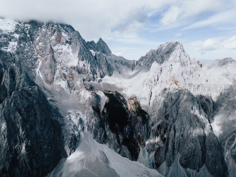 丽江玉龙雪山大峡谷