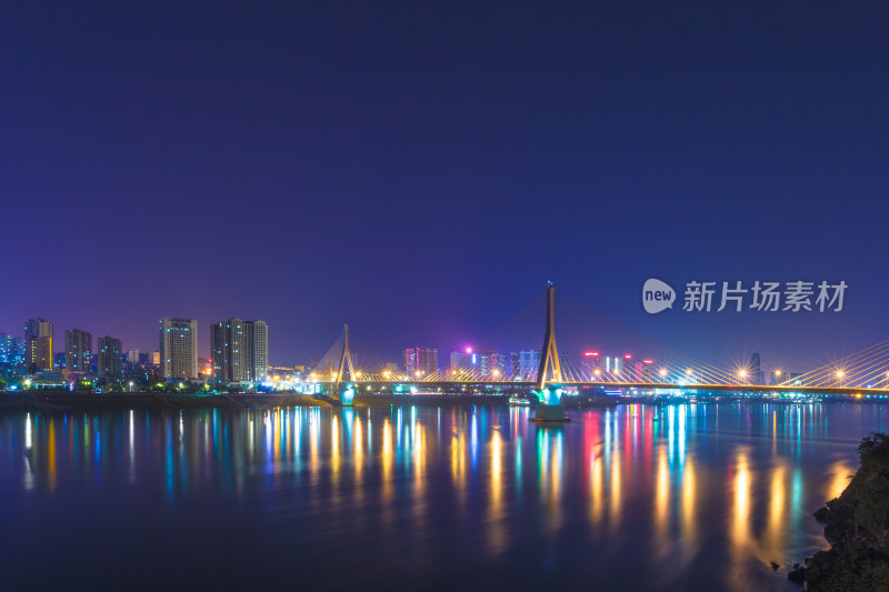 宜昌夷陵长江大桥夜景