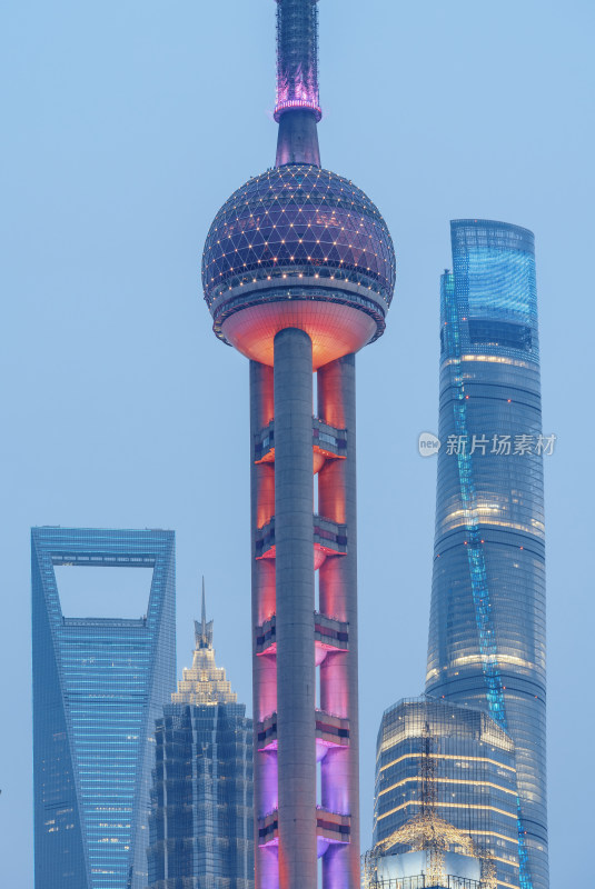 上海浦东新区城市高楼夜景