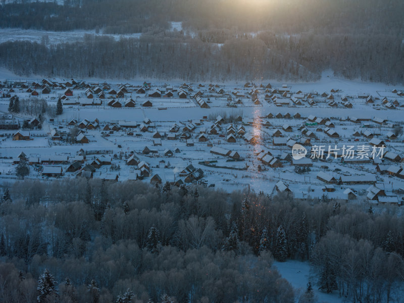 新疆北疆阿勒泰禾木冬季雪景童话世界航拍