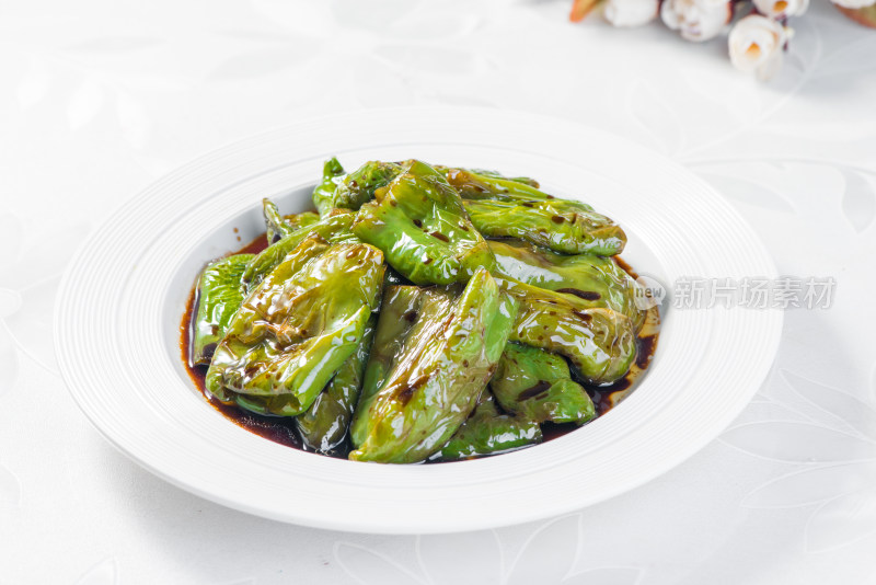 中国传统家常菜品虎皮青椒