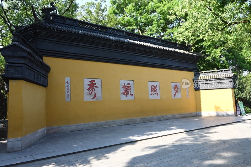 杭州灵隐寺门壁