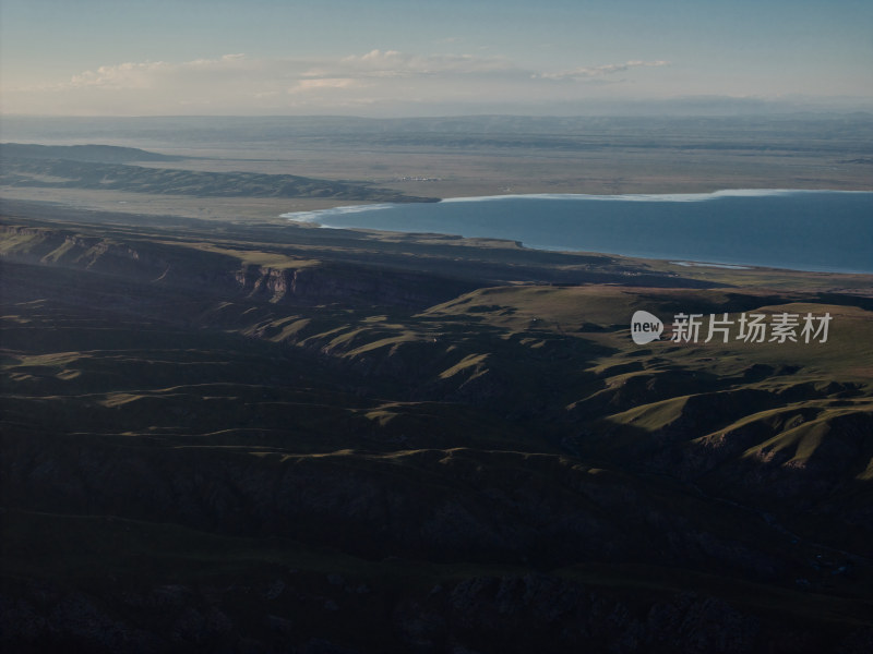 青海湖沿岸美景