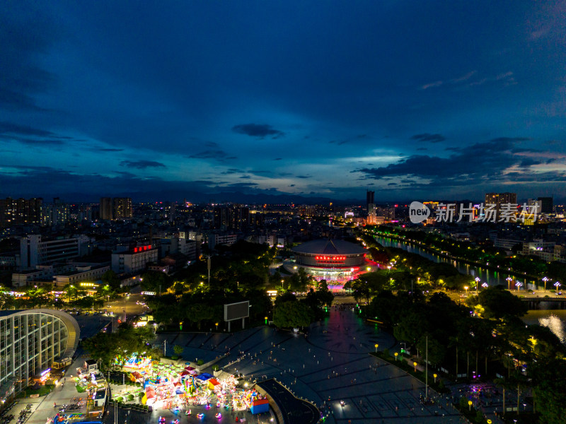 玉林晚霞夜景航拍图