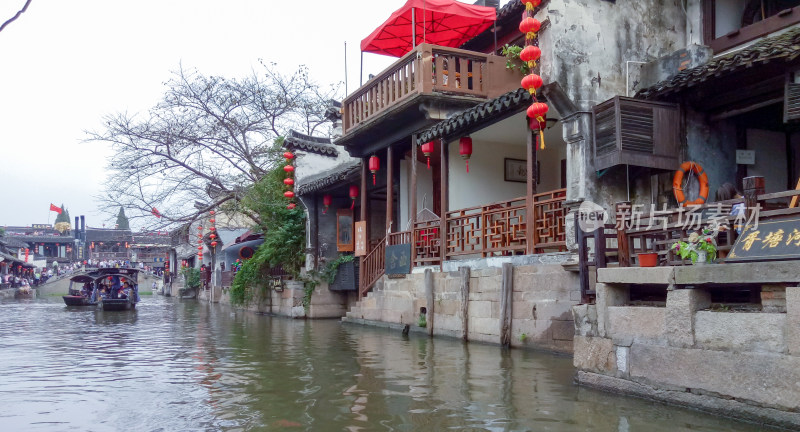 江南水乡古建筑沿河景观