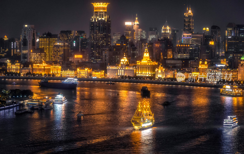 上海外滩黄浦江夜景城市风光