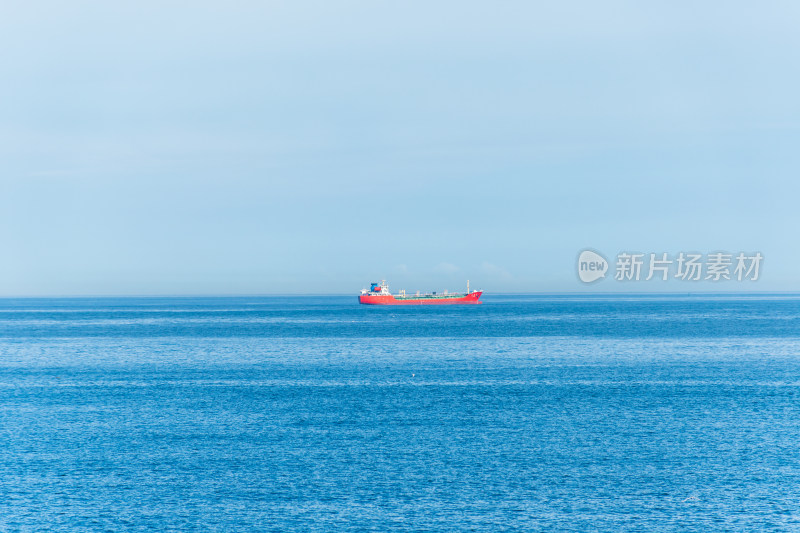 东山岛晴朗天气下的广阔海面