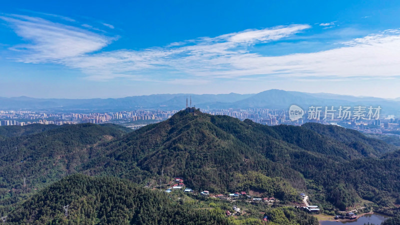 巍峨大山山川丘陵航拍图