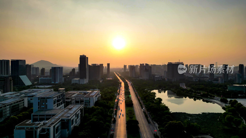 江苏镇江城市风光航拍图