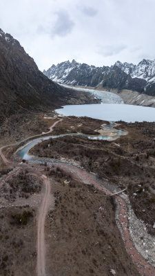 西藏那曲地区布加雪山冰川冰湖高空航拍