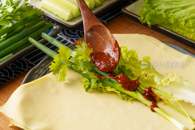 中国东北特色美食干豆腐蔬菜卷