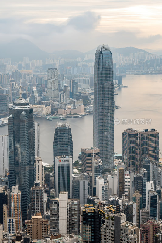 香港维多利亚港CBD中环日出繁华都市