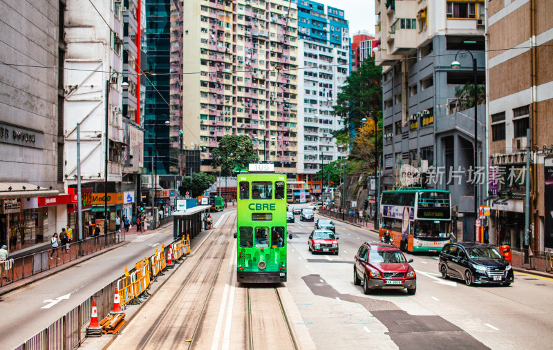 穿梭在香港北角、铜锣湾、中环街头的叮叮车