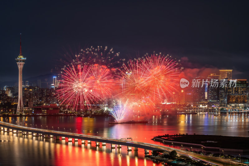 澳门半岛新葡京澳门塔CBD夜景烟花秀