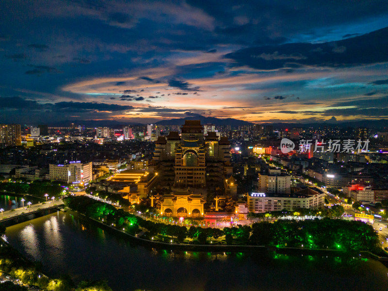 广西玉林云天文化城夜景航拍图