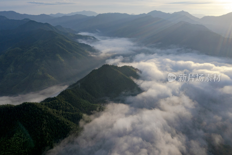 浙江开化高山群山云海航拍