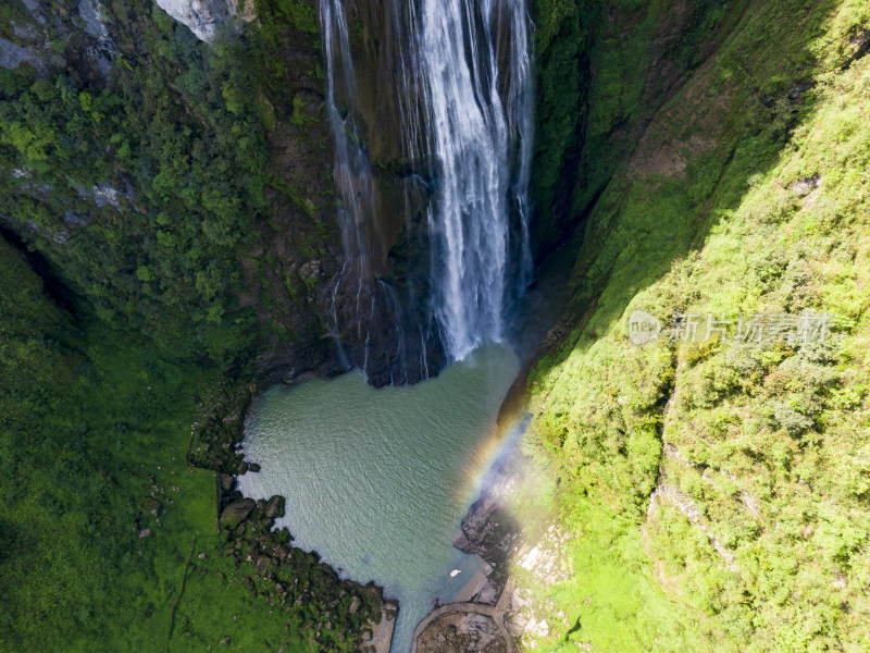 高山瀑布