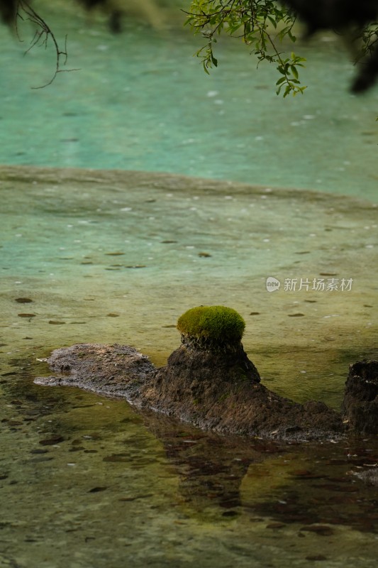 四川阿坝藏族羌族自治州黄龙风景区