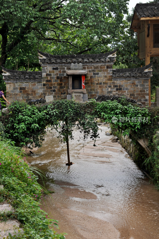 古色古香的传统古建筑屋檐 安徽查济古村