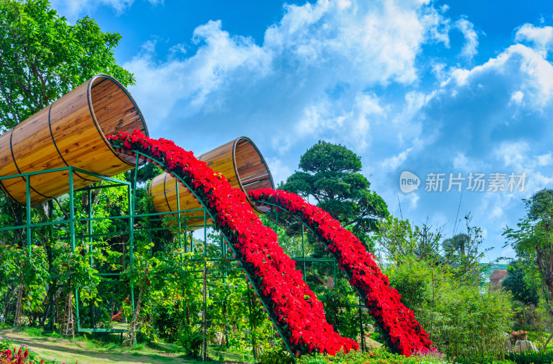 越南芽庄珍珠岛园林创意花桶景观设计