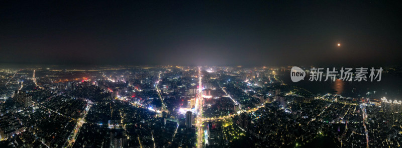 广东湛江城市夜景灯光航拍全景图