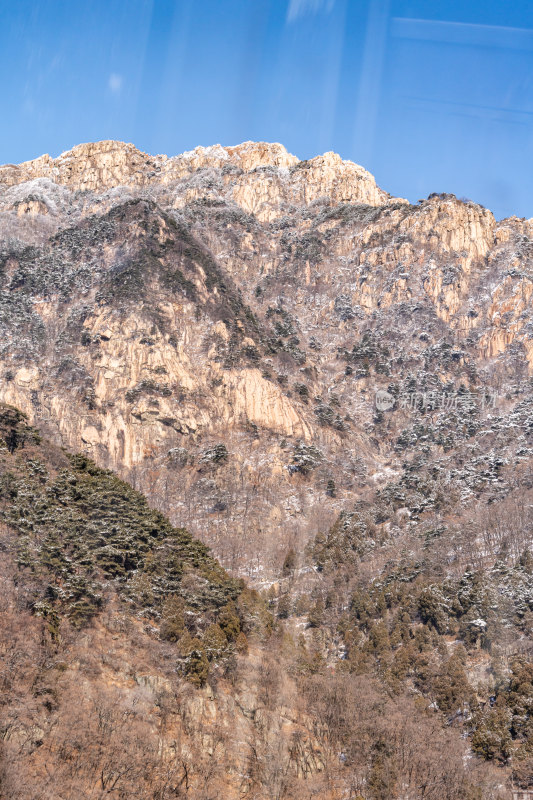 山东泰安泰山风景区雪景自然景观