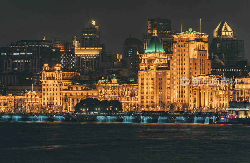 上海外滩建筑群夜景