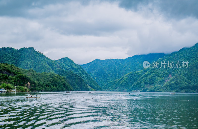 春日千岛湖风光