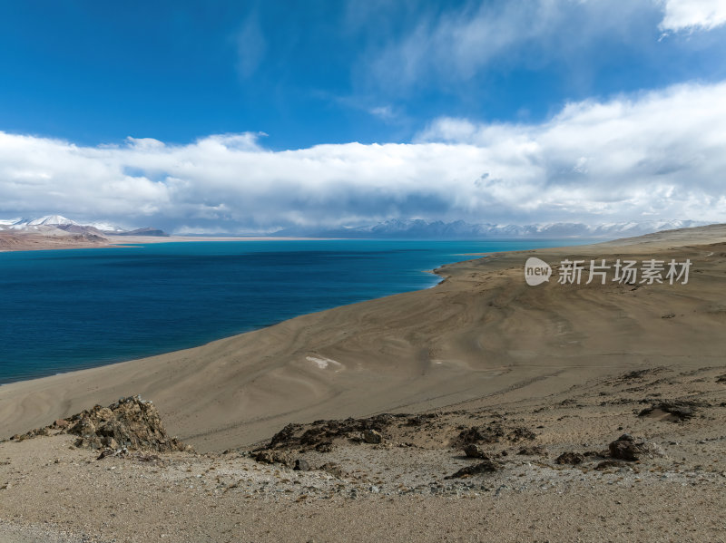 西藏那曲地区当若雍措无人区航拍