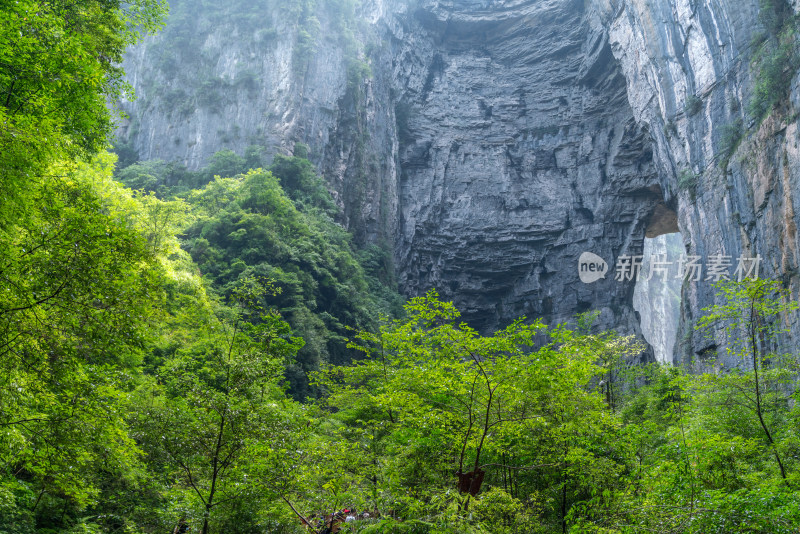 重庆武隆天坑天生三桥