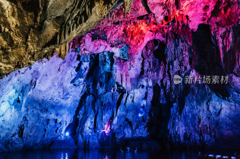 安顺龙宫风景区溶洞