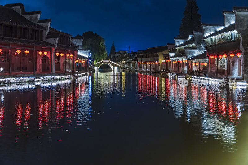 浙江湖州南浔古镇水乡百间楼夜景