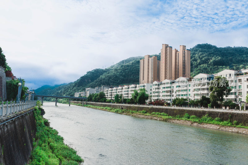 大山里的风景