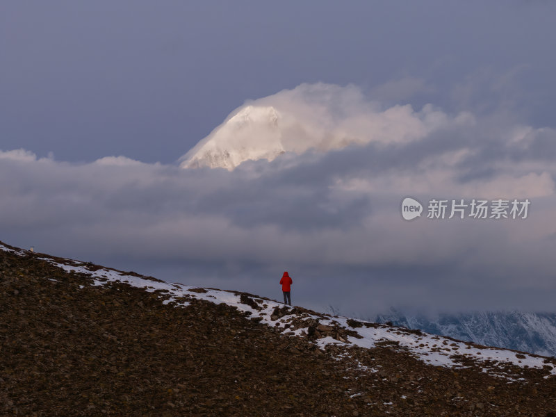 四川甘孜州子梅垭口云海贡嘎雪山高空航拍