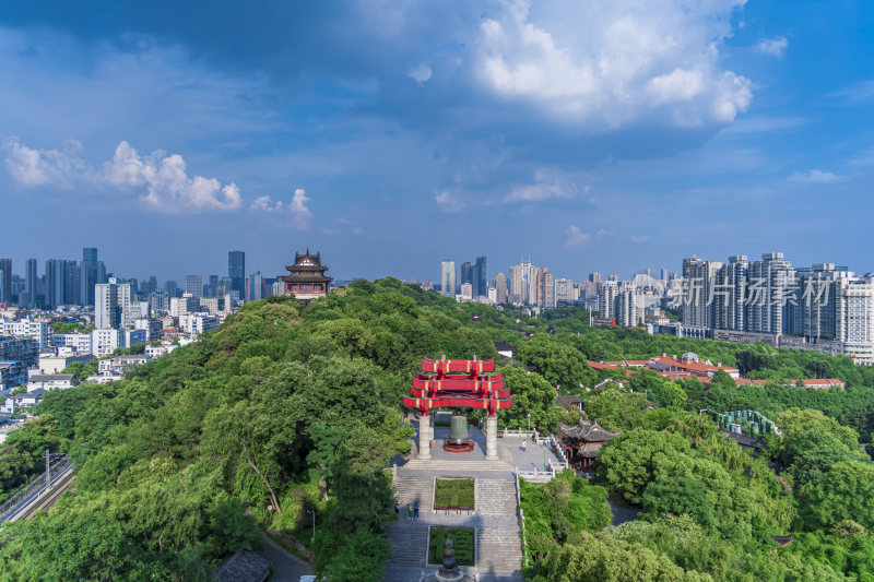 武汉武昌区黄鹤楼公园风景